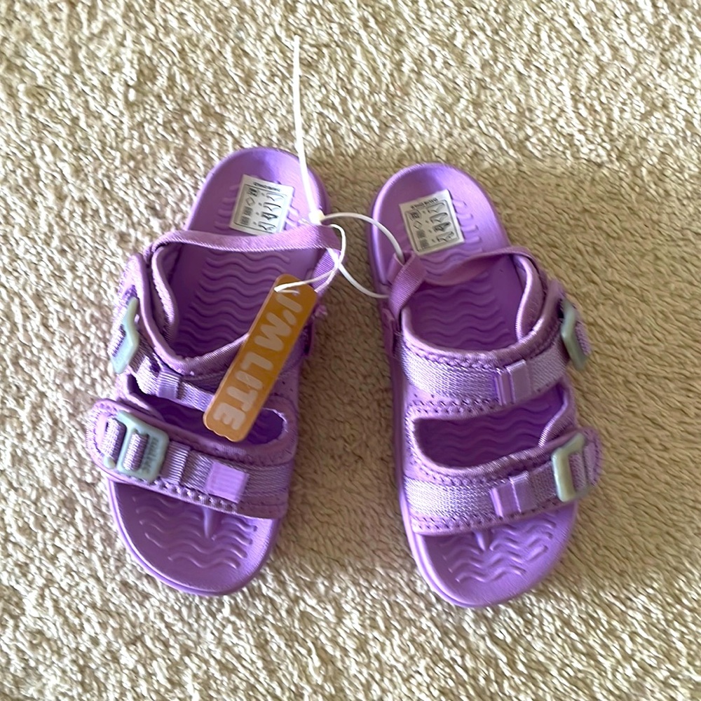 Native Davis Lavender c12 shoes